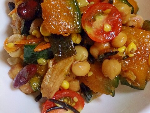 南瓜とひじき・ミックス豆の満足サラダ